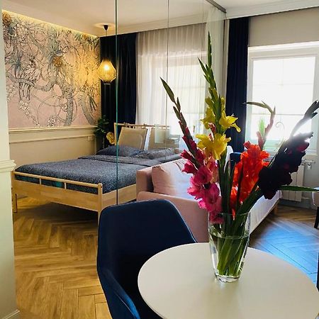 Apartamenty Zamkowe Centrum クフィジン エクステリア 写真