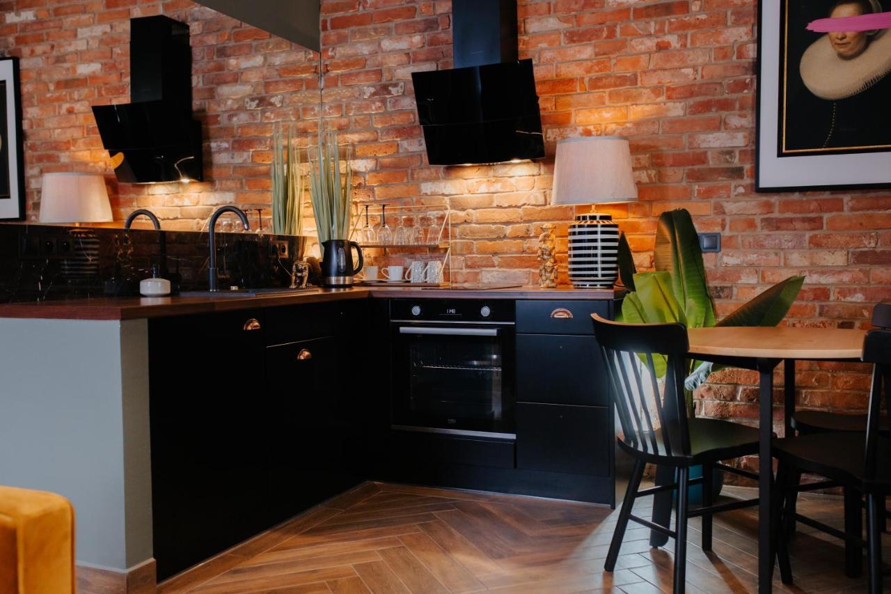 Apartamenty Zamkowe Centrum クフィジン エクステリア 写真