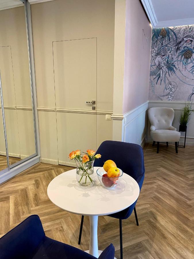 Apartamenty Zamkowe Centrum クフィジン エクステリア 写真